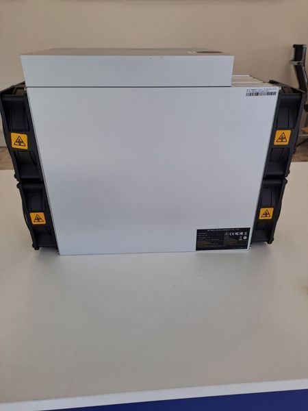 Asic-майнер Bitmain Antminer S21 200 Th/s 3500 Вт с БП (S21 200Th) H00000401331 фото