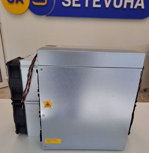 Asic-майнер Bitmain Antminer S21 200 Th/s 3500 Вт с БП (S21 200Th) H00000401331 фото
