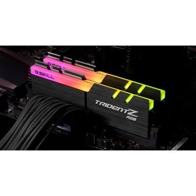 Оперативна пам'ять G.Skill Trident Z RGB DIMM DDR4 32ГБ (F4-3600C18D-32GTZR) H00000055182 фото