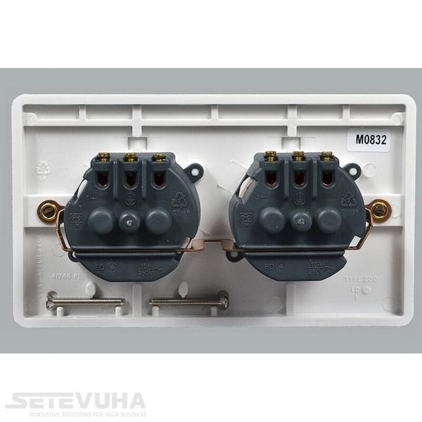 Розетка MK (K4152 WHI) H00000016621 фото