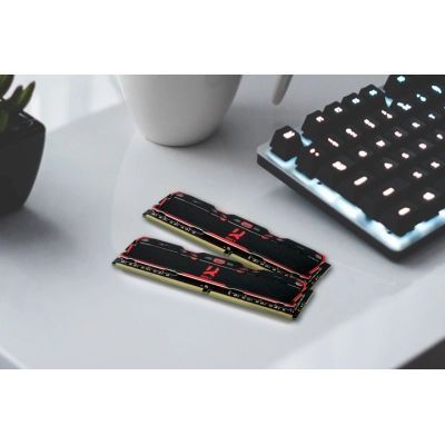 Оперативна пам'ять GOODRAM IRDM X DIMM DDR4 32ГБ (IR-X3200D464L16A/32GDC) H00000133935 фото